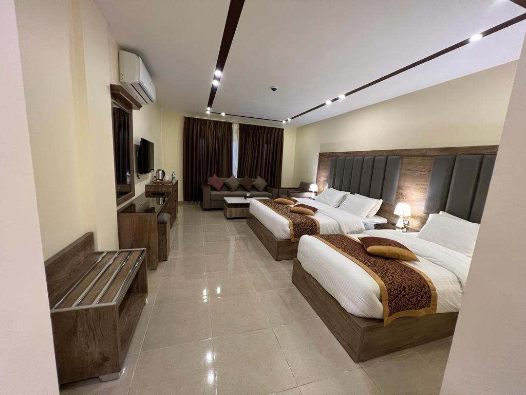 Shaqilath Hotel Wadi Musa Exterior foto