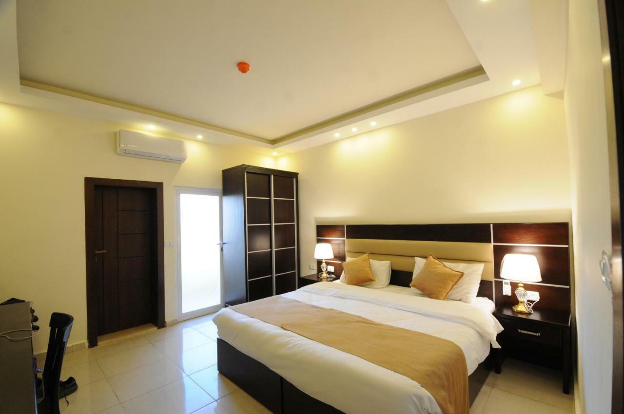 Shaqilath Hotel Wadi Musa Exterior foto